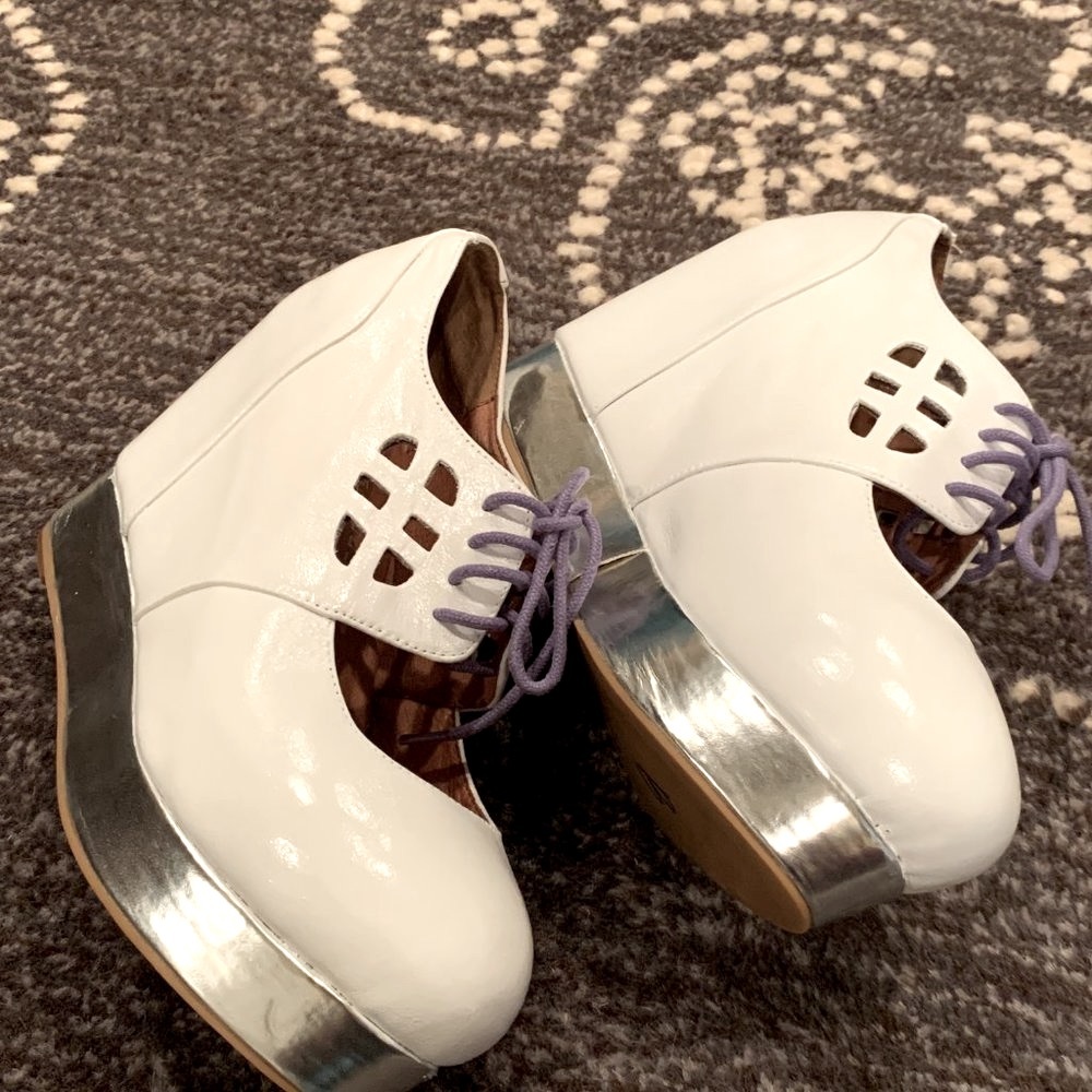 🎶🎶 RARE Jeffrey Campbell White Leather Mary Jane Silver Platform, Size 7.5